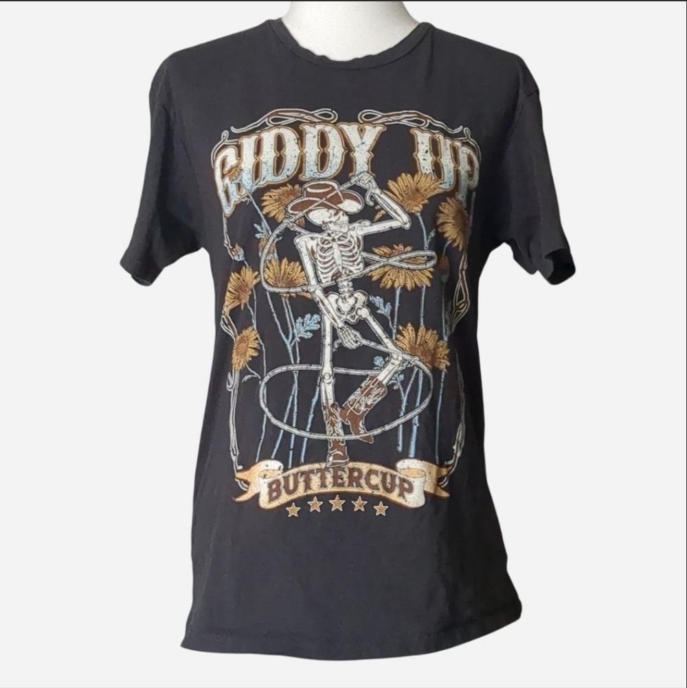 Coastal Cowgirl Vibe Queens & Angels Giddy Up Buttercup Graphic Tee XS